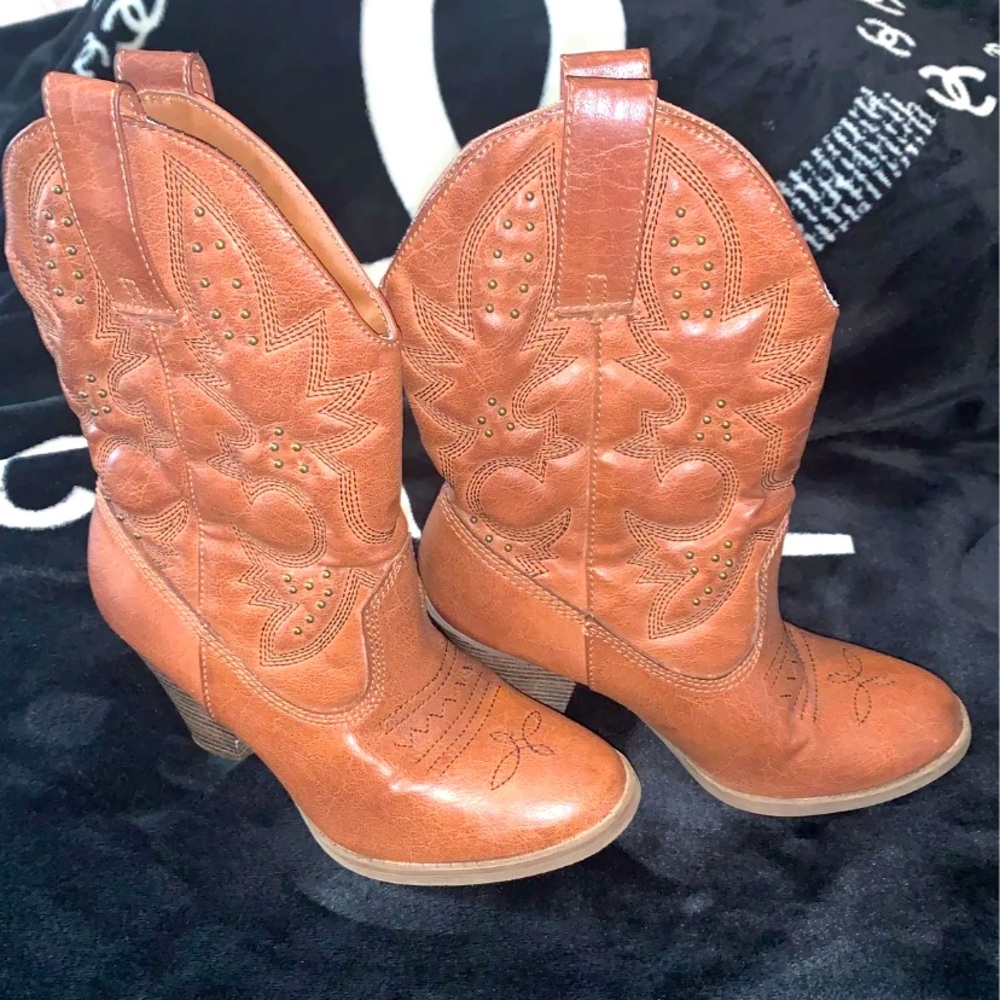Mossimo Supply Company Cowboy Boots 👢